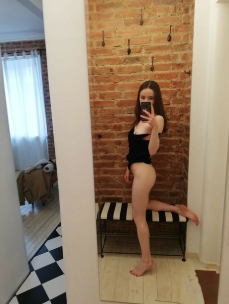 amateur teen selfie top pic
