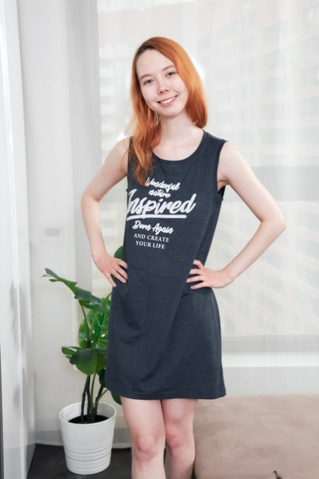pale teen porno img