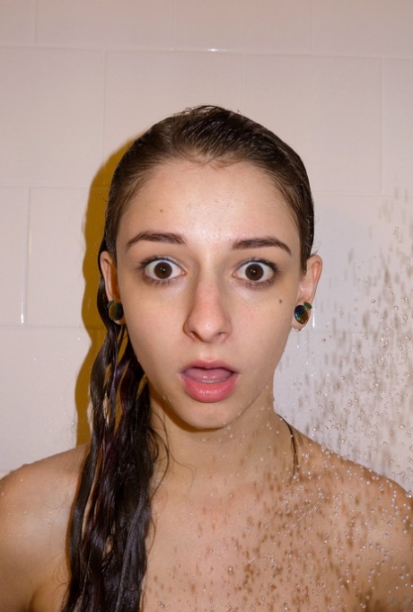 Willow Hayes beautiful model galleries