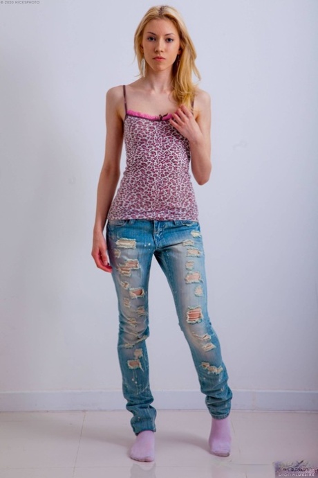 very skinny free naked archive
