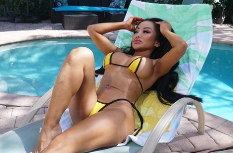 bikini fuck beautiful naked images