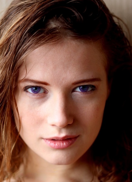 Brünette blaue Augen kostenlose schöne galerien