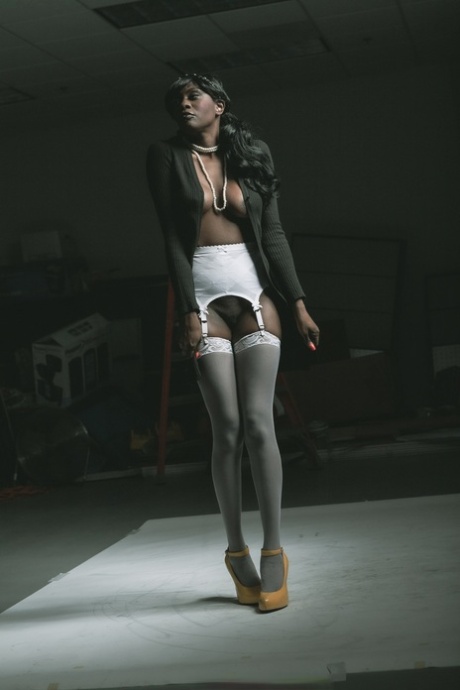 ebony femdom sexy nudes photos