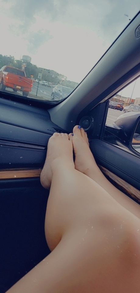 toes pretty archive