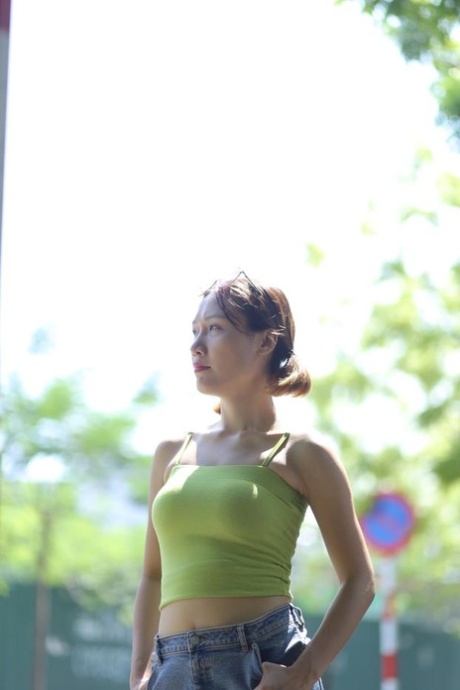 asian public hot pic