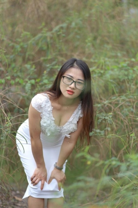 gonna asiatica adulto perfetto immagini