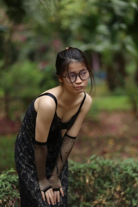 美丽的亚洲人 性感裸體 檔案