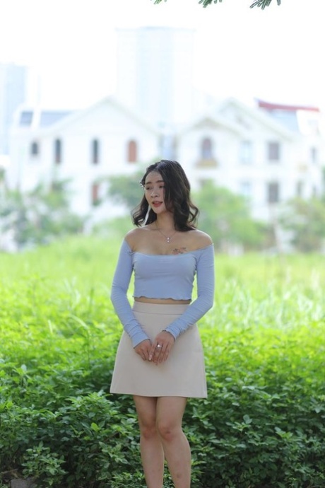 asian outdoor sexy naked picture