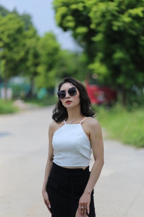 succhiare le tette molto caldo foto