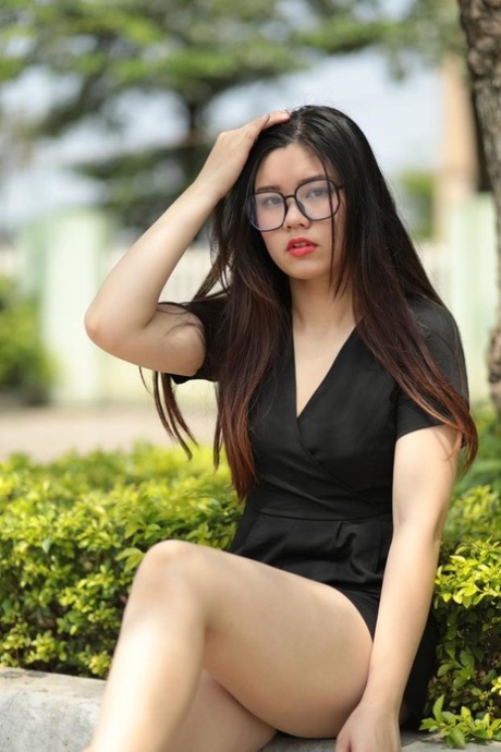 asian outdoor beautiful nude pictures