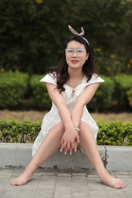 asian glasses porno pics