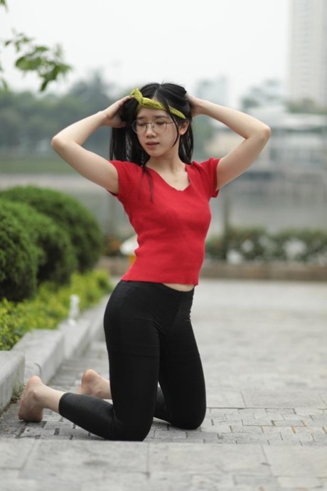 青少年公众 火辣性感 檔案