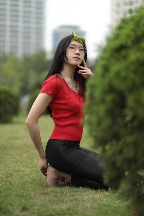 asian teen solo sexy images