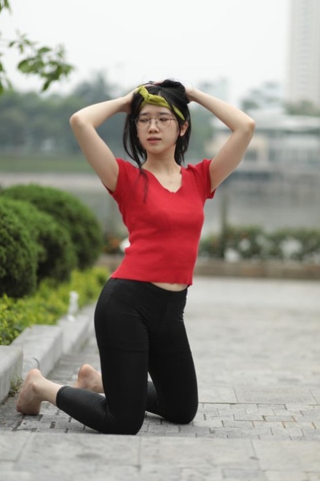 petite asian nude image