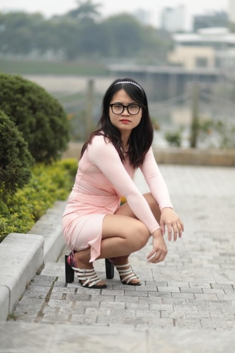 asian skirt porn images