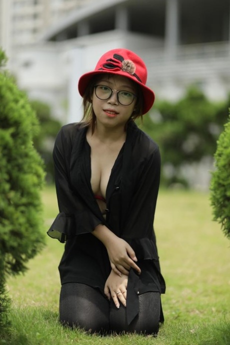 occhiali asiatici sesso erotico gallerie