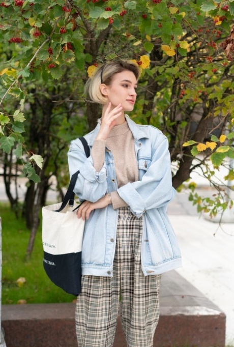 short hair teen hot sexy pics