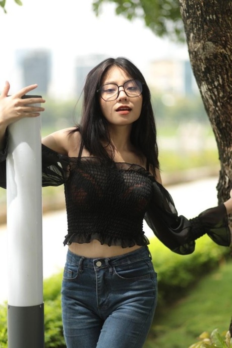 亚洲青少年 美麗的色情 照片