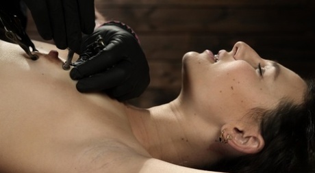 bdsm magro erotico di alta qualità fotografie