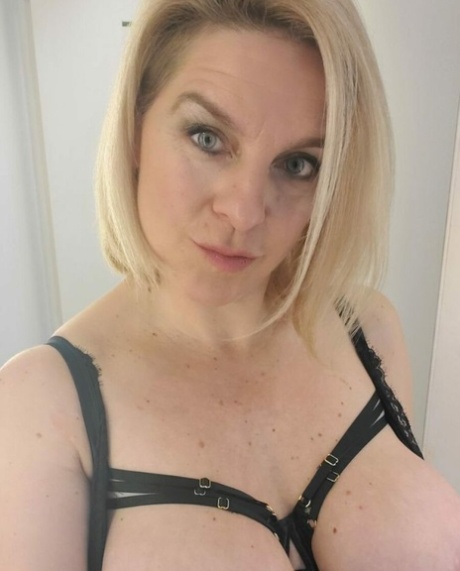 fat amateur free naked pictures