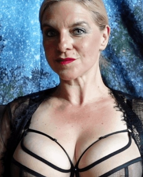 zralé velké prsa sex obr