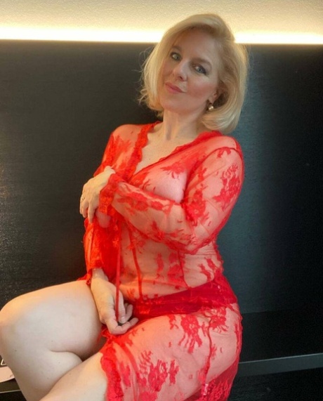 sexy mature women sexy nude pictures