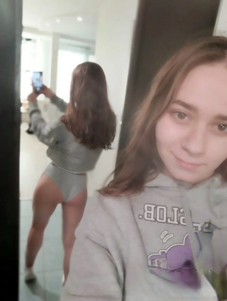 teen selfie hot nude pictures