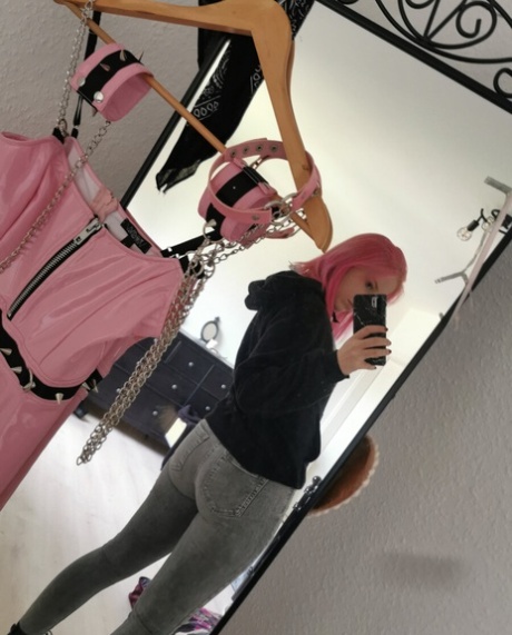 pink hair beautiful nude galleries