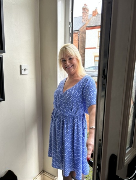 amateur granny porno image