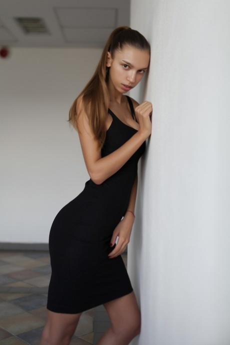 gola profonda latina erotico esclusivo Immagine