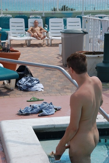 gay outdoor art nude archive
