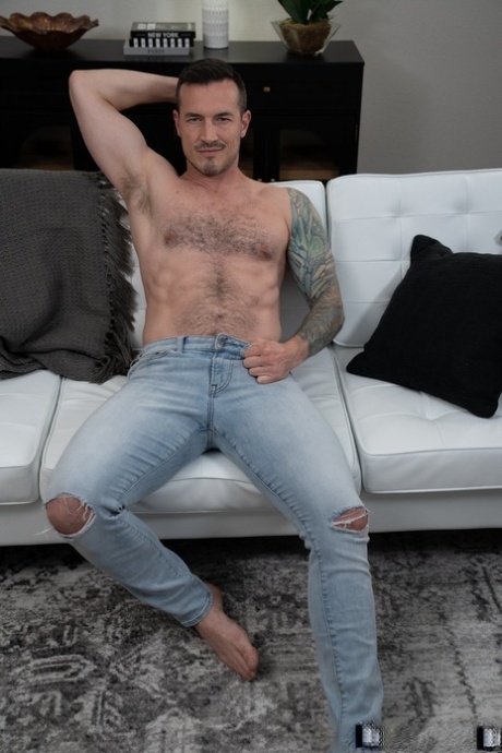 mature gay hot nude pictures