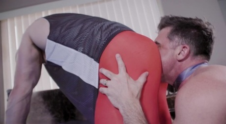 olieret top porno img