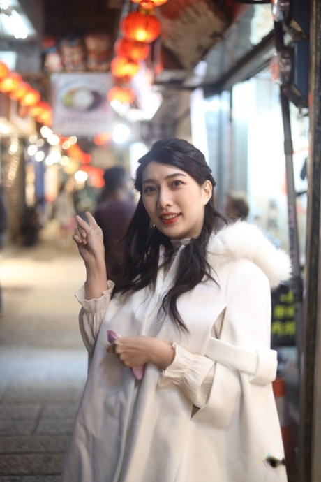 asiatische Öffentlichkeit beste nacktheit fotos