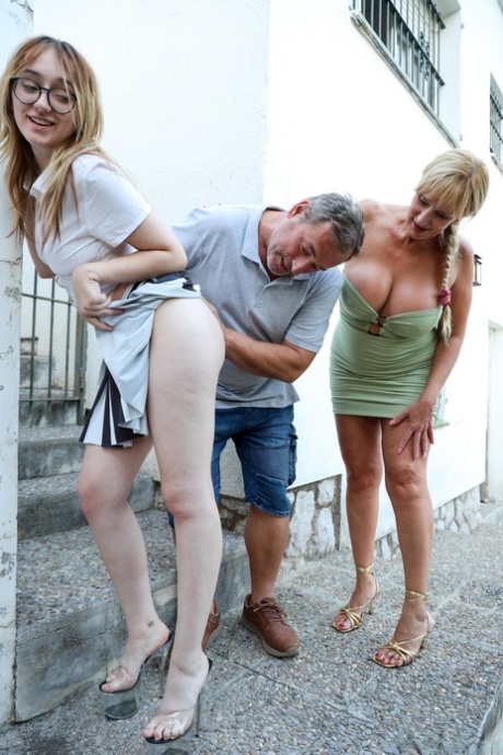 mamá upskirt hd imagen