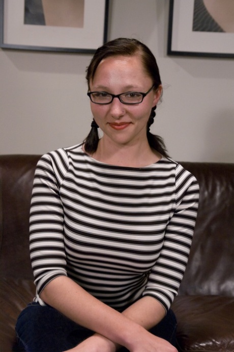 Maggie Mayhem star exclusive images