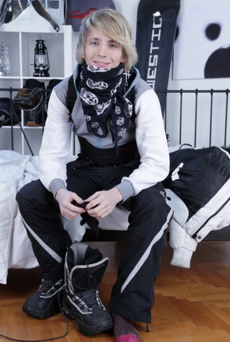 mager gay xxx konst foto