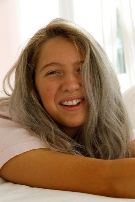 adolescente bronceada xxx desnudo imágenes