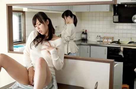 japanese lesbian art nude image