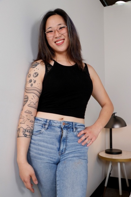 shemale jeans hot sex galleries