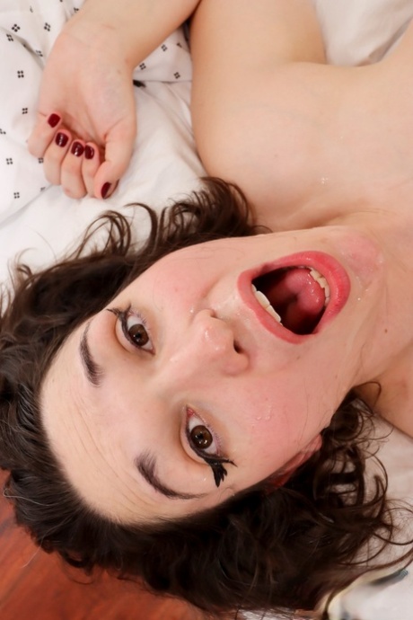 transseksuel cumshot perfekte nøgenbilleder fotos