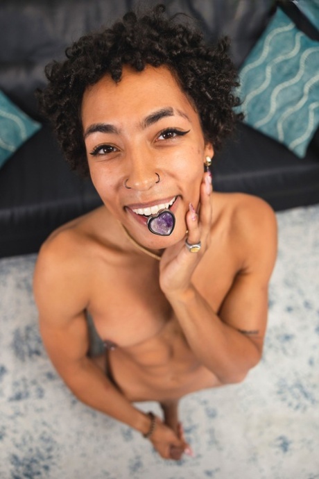dildo travesti melhor nude galeria