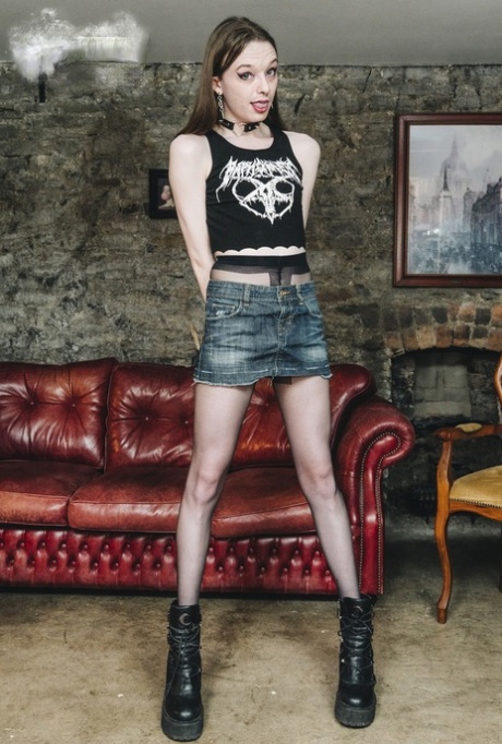 shemale skirt hot naked pics