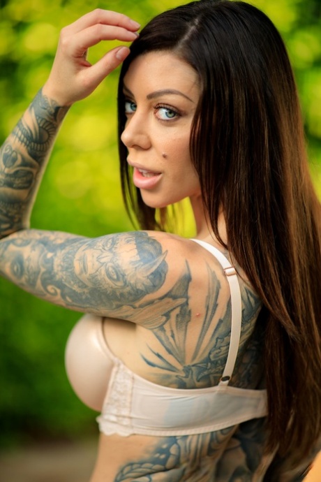 g cup tits free sex photos