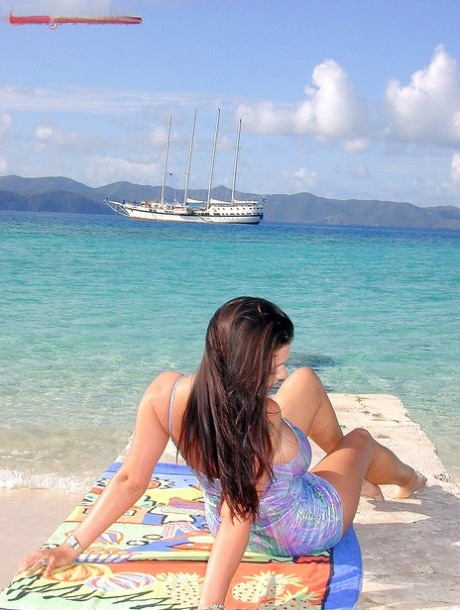 tanned nudes archive
