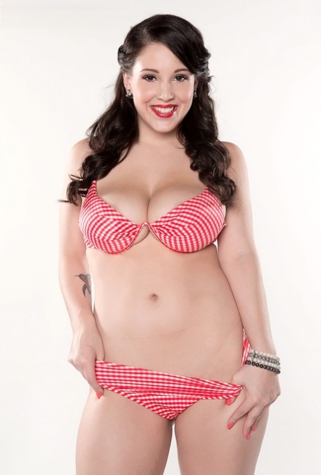 bikini curvy il miglior porno immagine