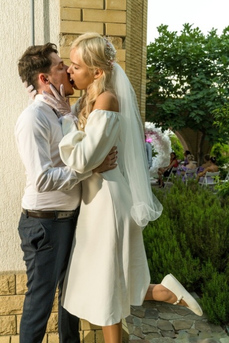 bride free sexy photos