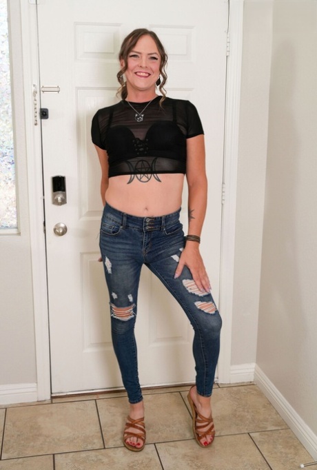 shemale jeans pretty pic