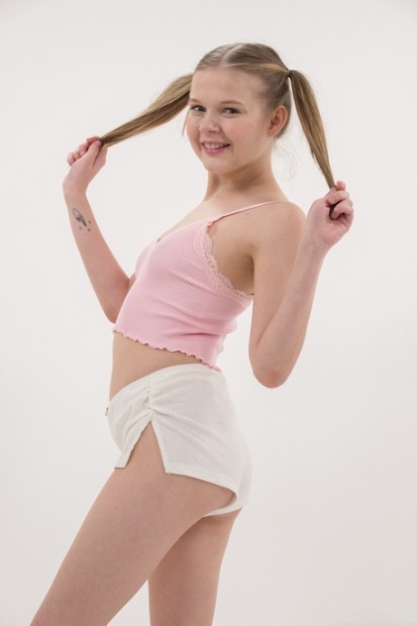 short teen pornographic image