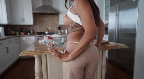 ebony latina hot sexy gallery